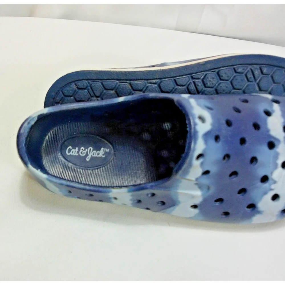 Unisex Cat & Jack Kids Blue Tie-Dye Water Shoes Toddler Size 10